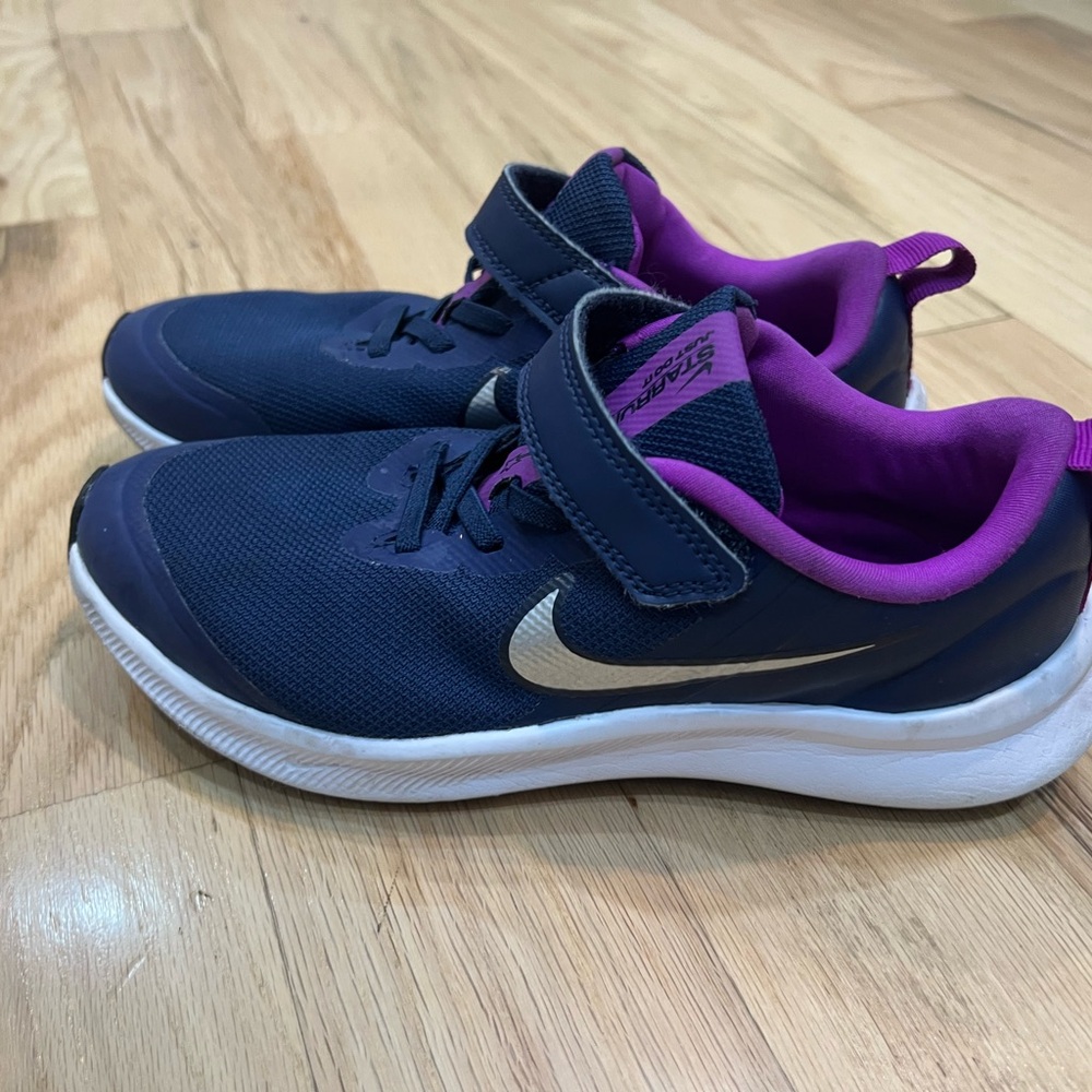 Nike Blue and Purple Sneakers with Velcro Closure